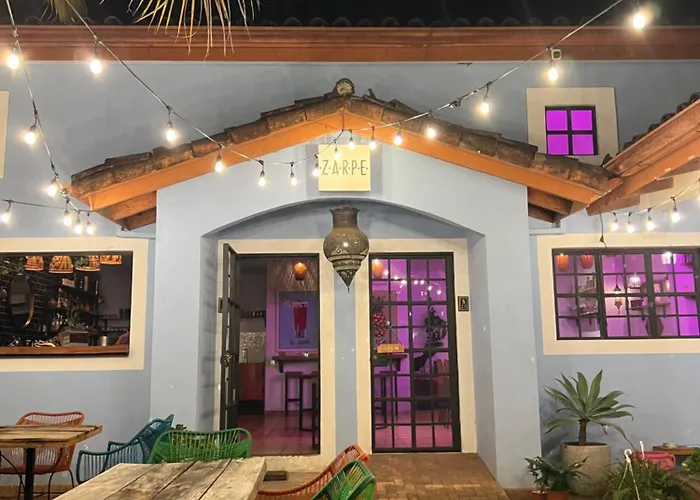 Tropical 2nd Floor With Rooftop Сasa de vacaciones *